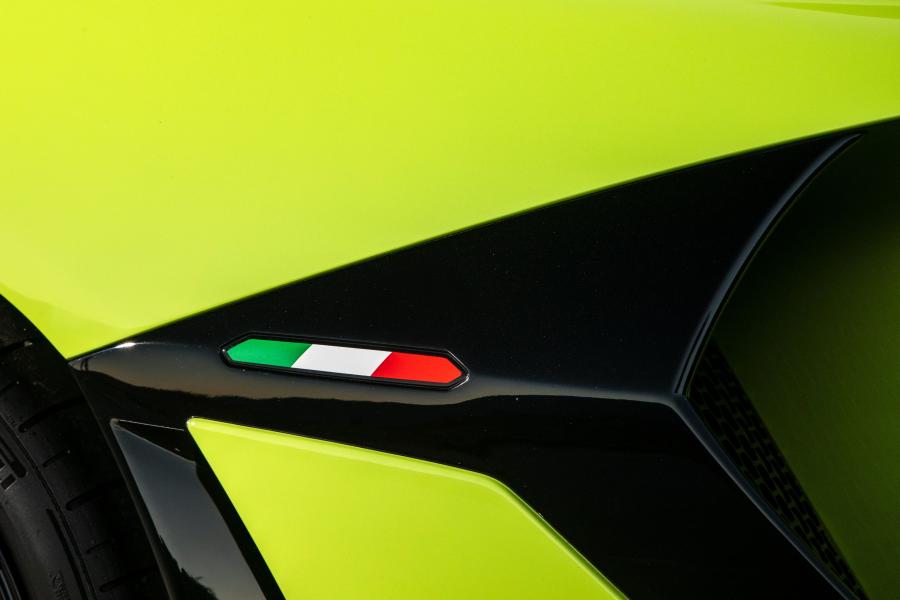Детали экстерьера Lamborghini Aventador SVJ Roadster 2019 года  (NA) (фото 29 из 49)